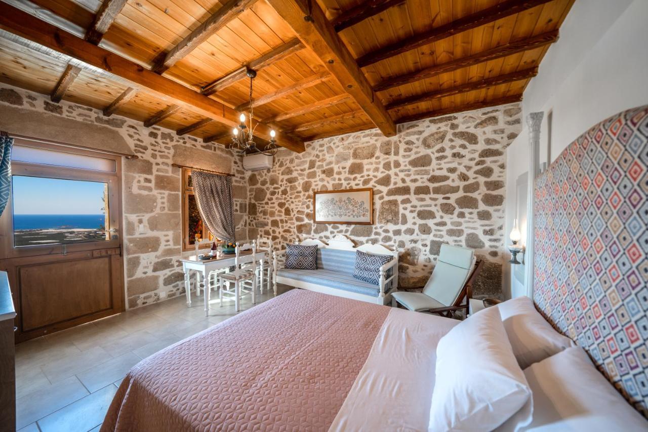 Mary'S Stone House Apartment ฟาลาซาร์นา ภายนอก รูปภาพ