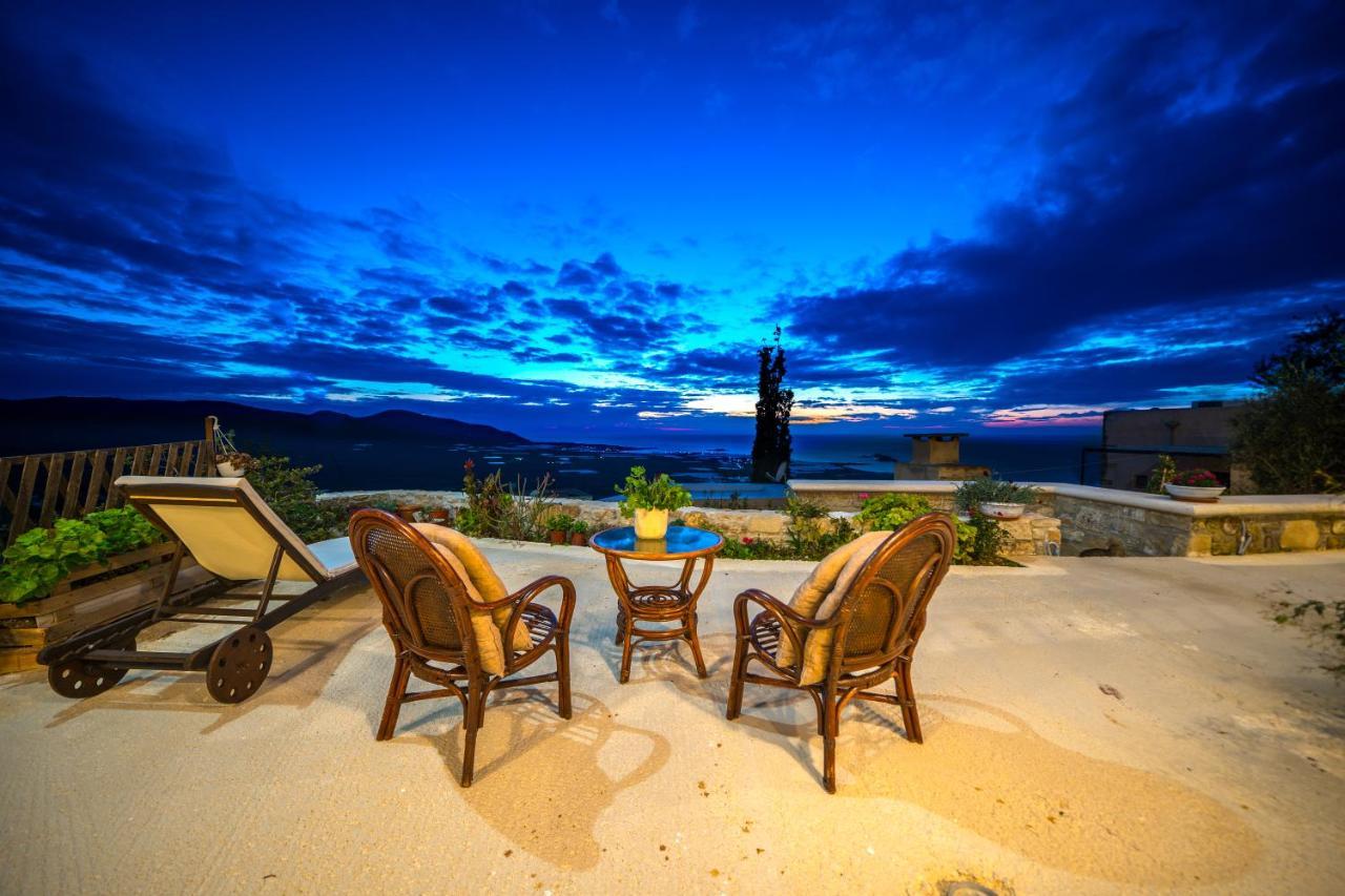 Mary'S Stone House Apartment ฟาลาซาร์นา ภายนอก รูปภาพ