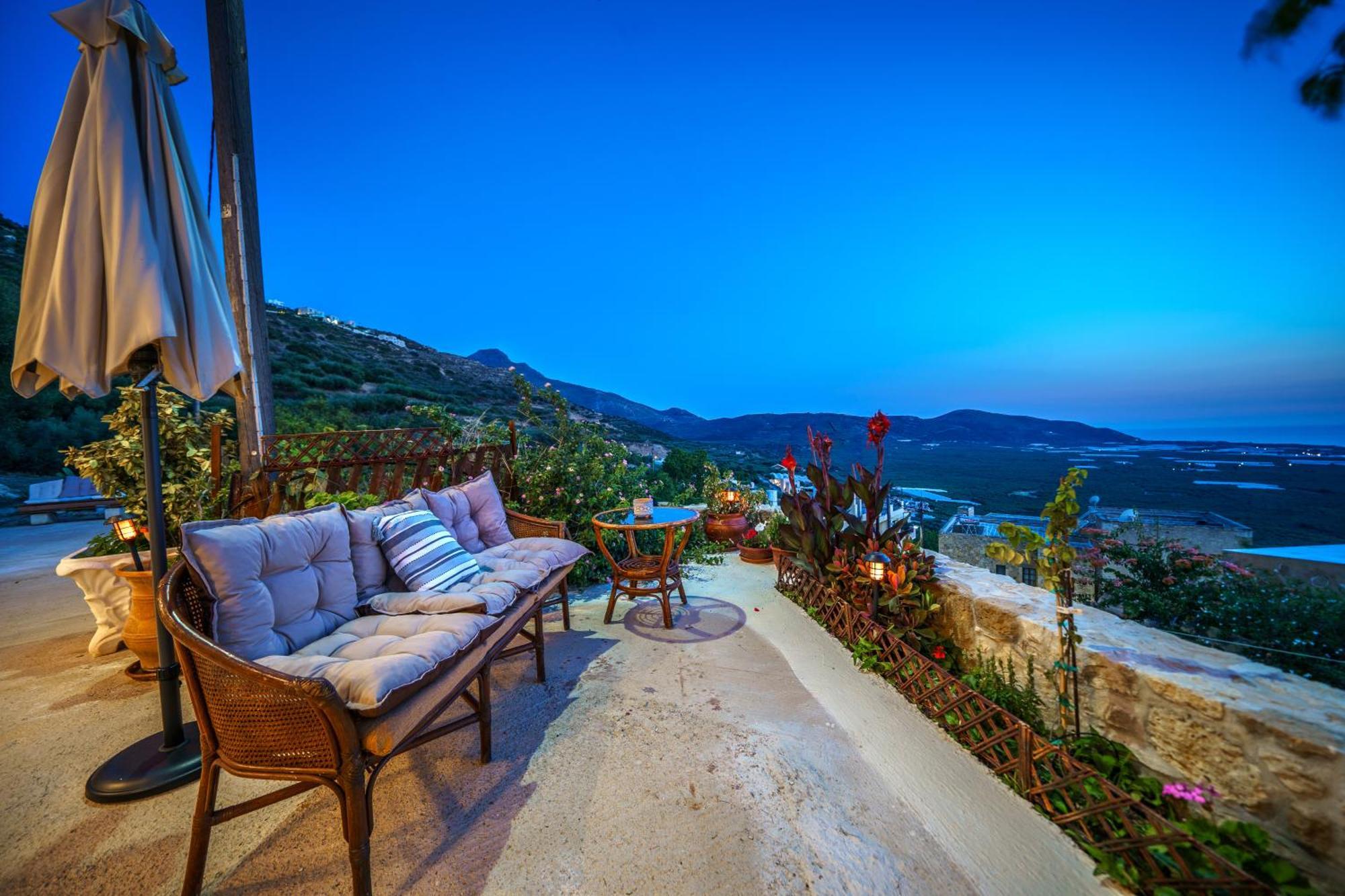 Mary'S Stone House Apartment ฟาลาซาร์นา ภายนอก รูปภาพ