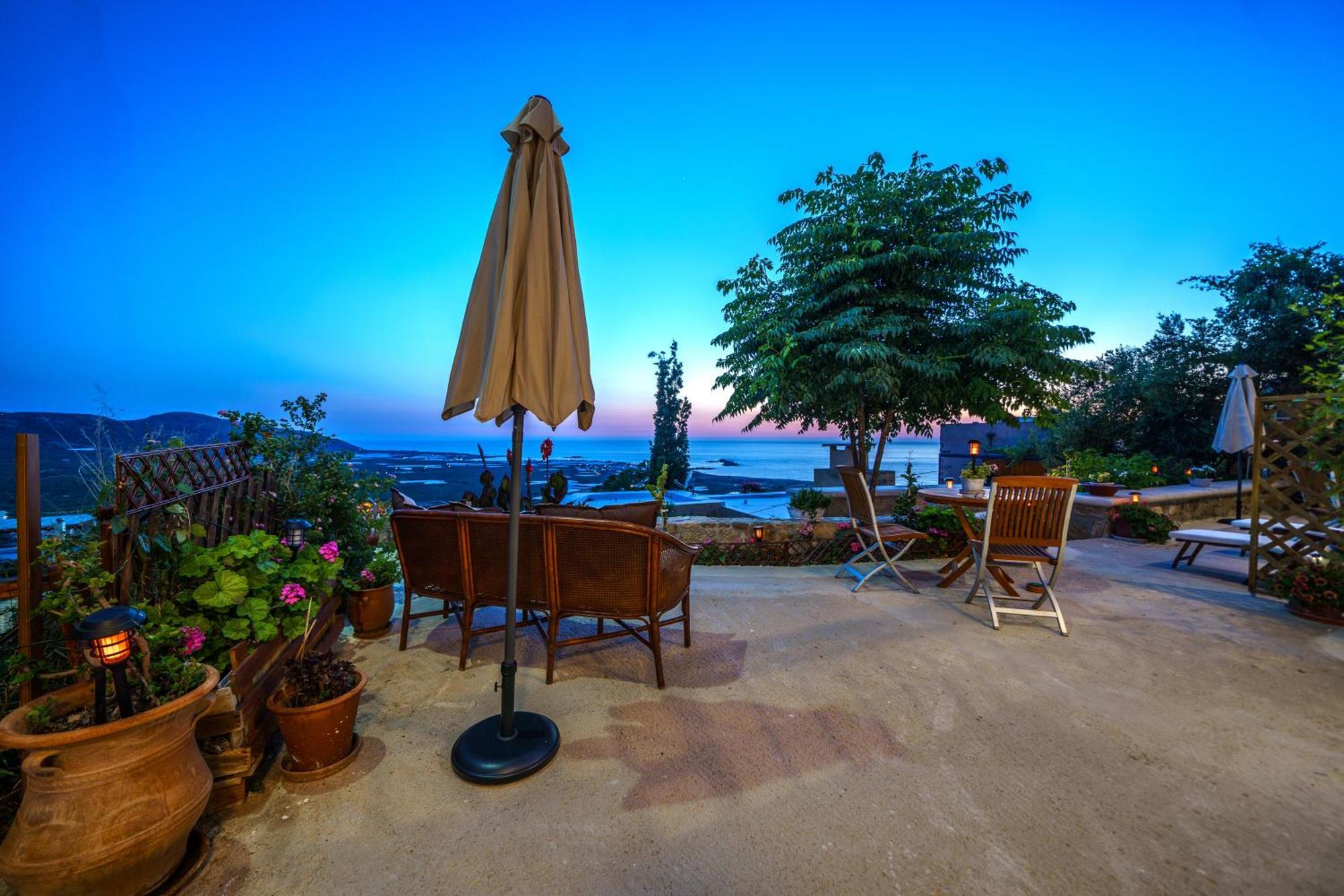 Mary'S Stone House Apartment ฟาลาซาร์นา ภายนอก รูปภาพ