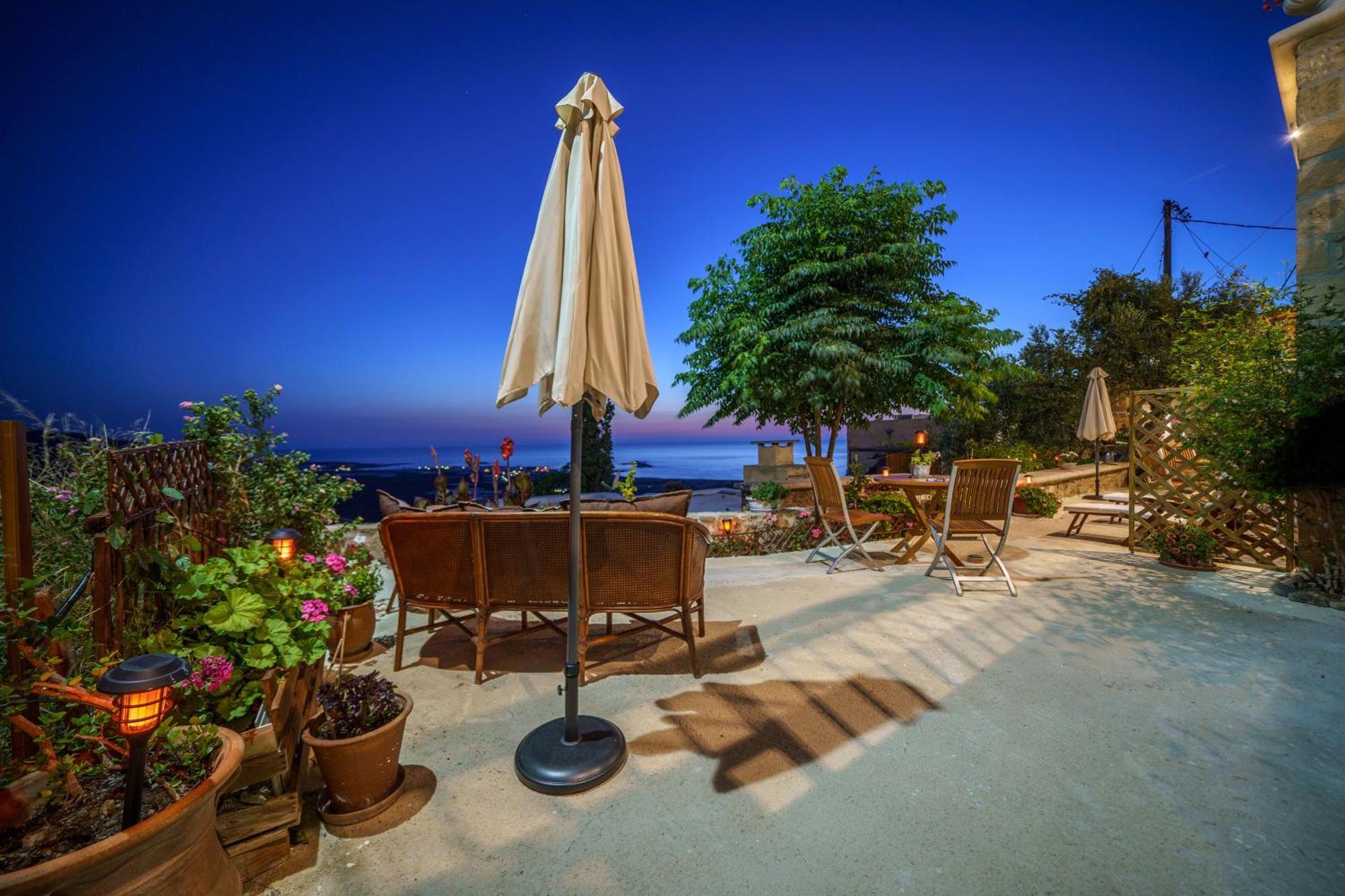 Mary'S Stone House Apartment ฟาลาซาร์นา ภายนอก รูปภาพ