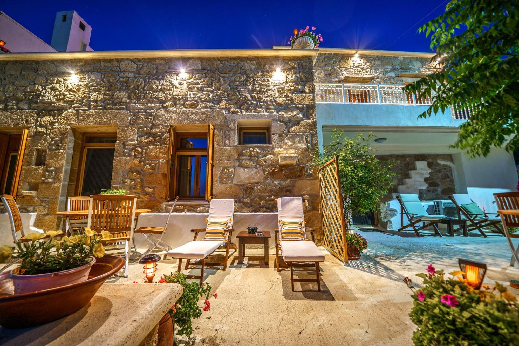 Mary'S Stone House Apartment ฟาลาซาร์นา ภายนอก รูปภาพ