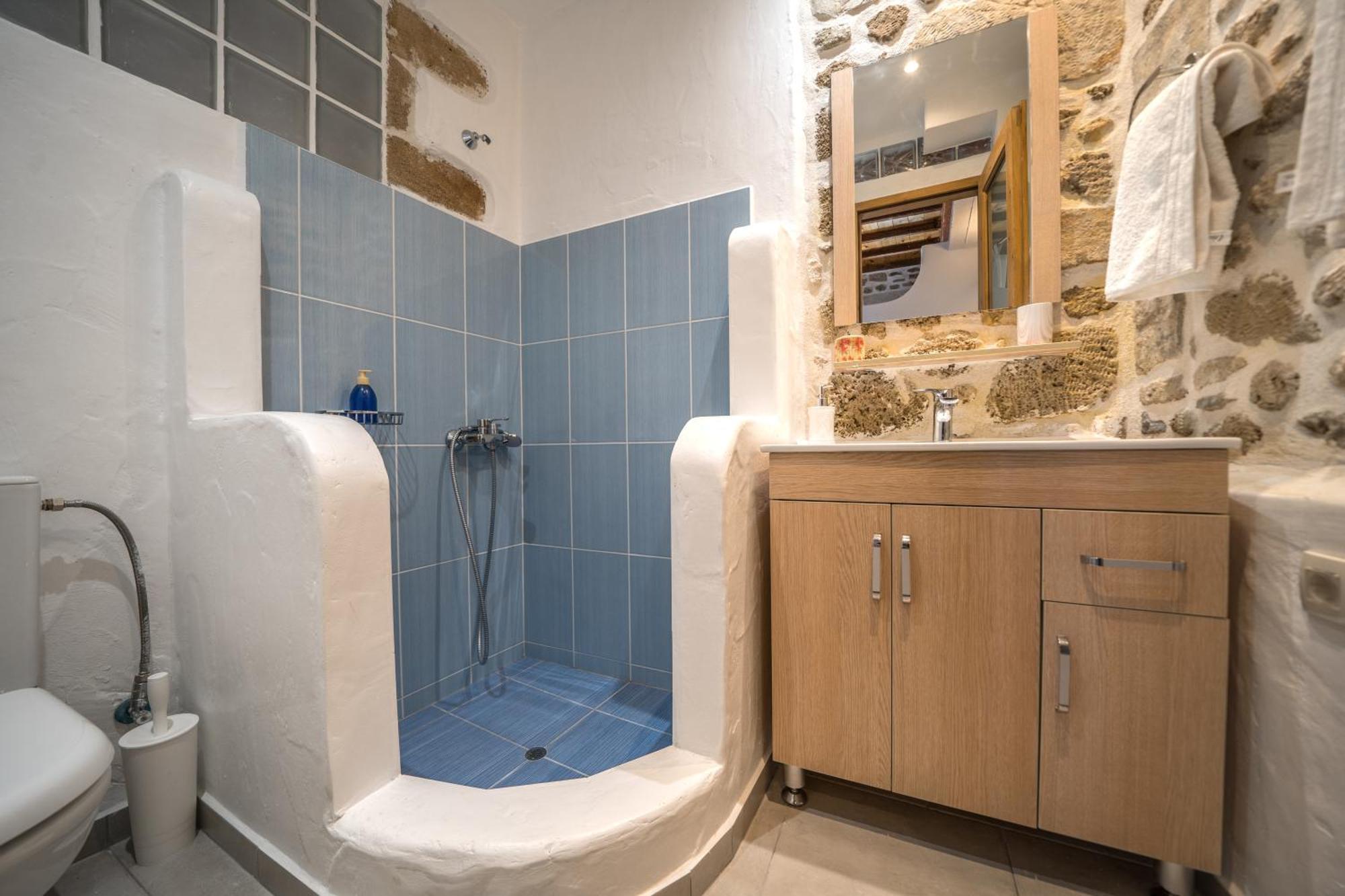 Mary'S Stone House Apartment ฟาลาซาร์นา ห้อง รูปภาพ