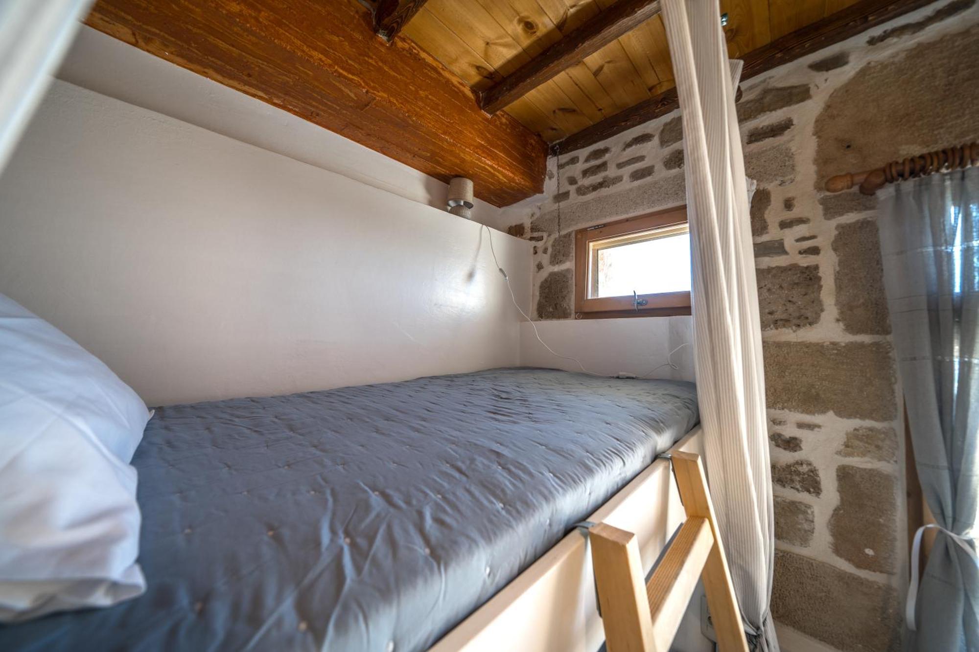 Mary'S Stone House Apartment ฟาลาซาร์นา ห้อง รูปภาพ
